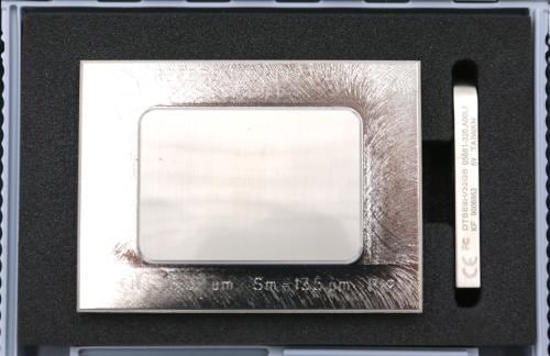 Surface Roughness Reference R_525E product photo Back View L